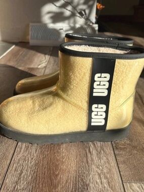 UGG Classic Transparent Waterproof Boots